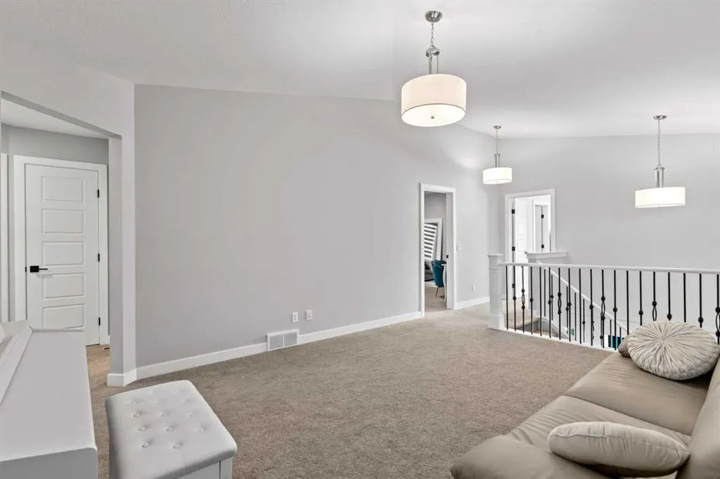 49 Legacy Glen Circle SE