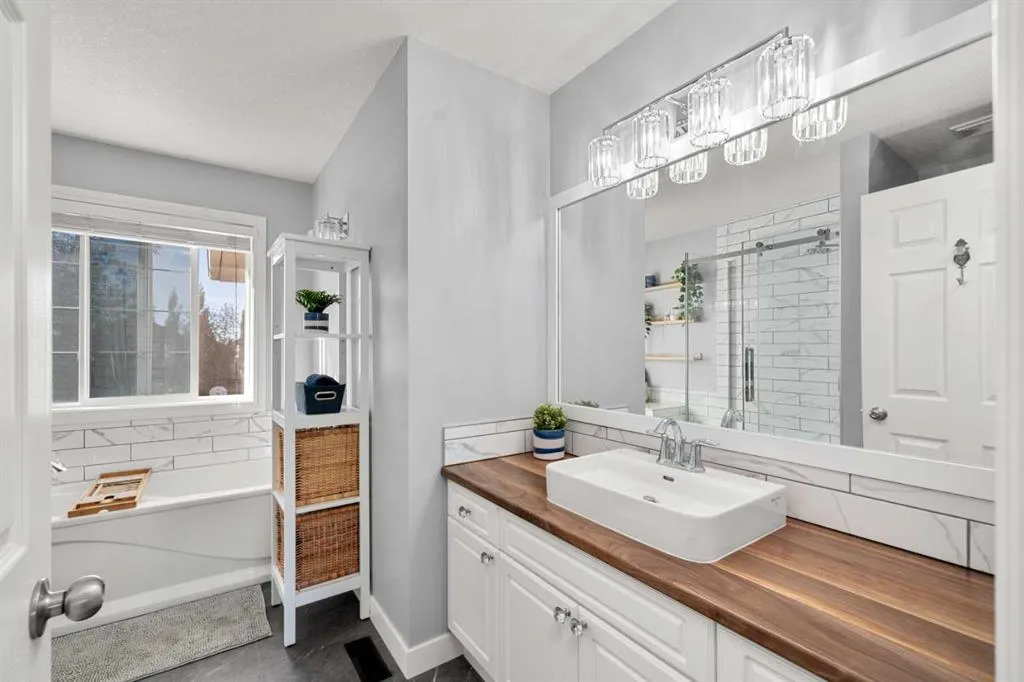 131 Crystalridge Court
