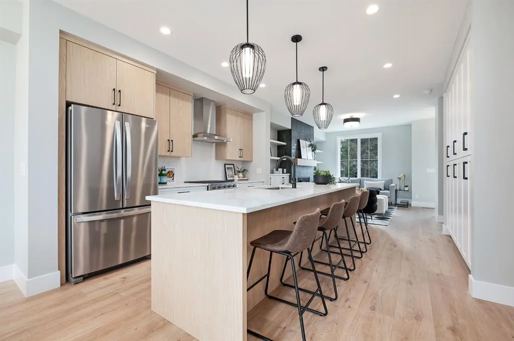 42 Wheatland Avenue SW