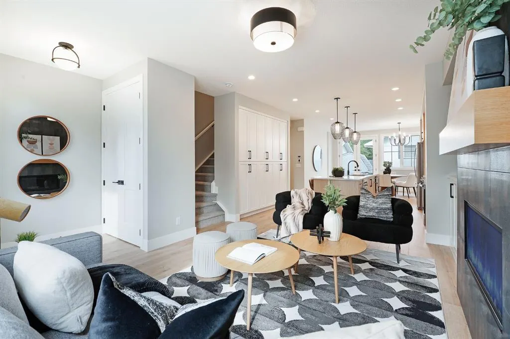 42 Wheatland Avenue SW