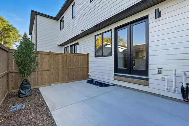 42 Wheatland Avenue SW