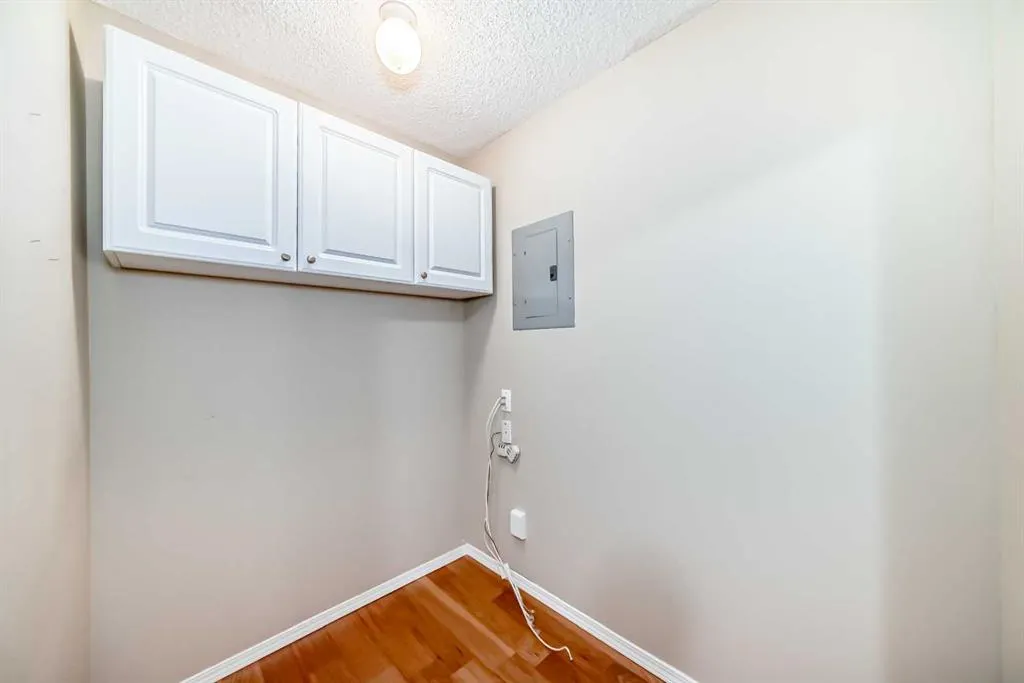 604 8 Street SW, #4201