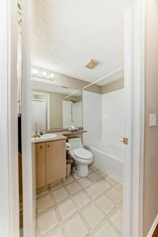604 8 Street SW, #4201