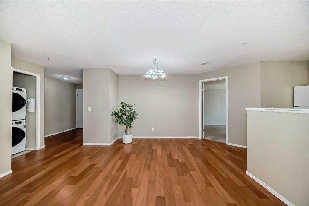 604 8 Street SW, #4201
