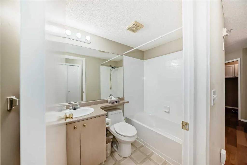 604 8 Street SW, #4201