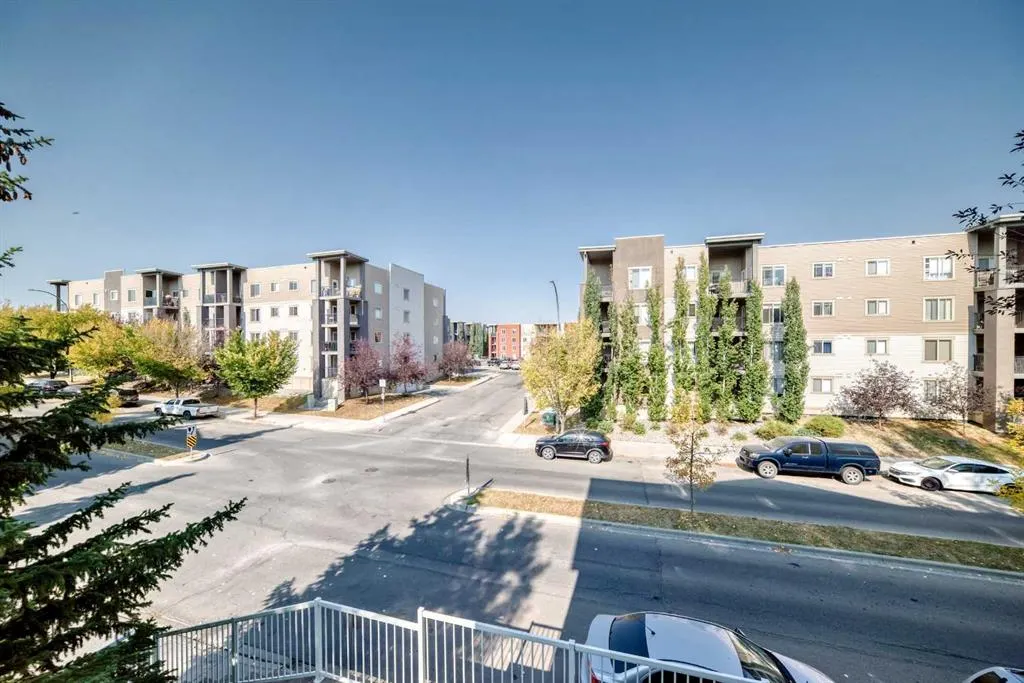 604 8 Street SW, #4201