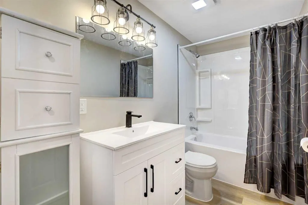 6724 17 Avenue SE, #142