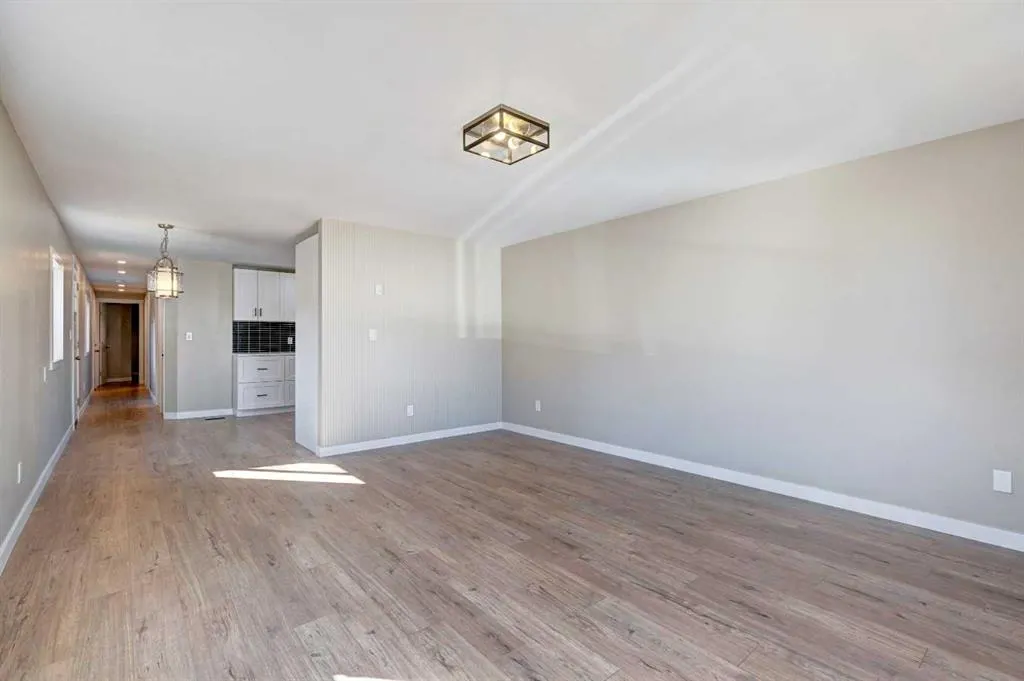 6724 17 Avenue SE, #142