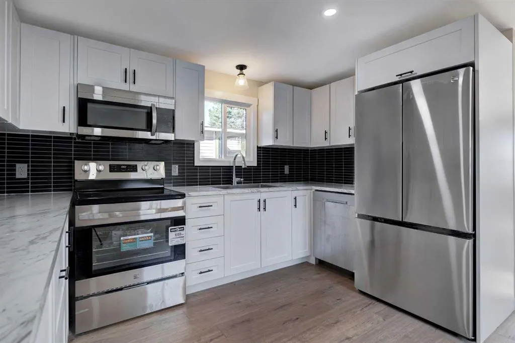 6724 17 Avenue SE, #142