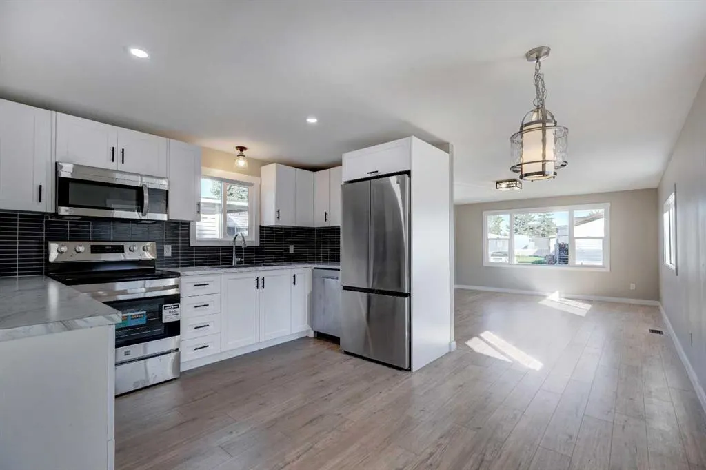 6724 17 Avenue SE, #142