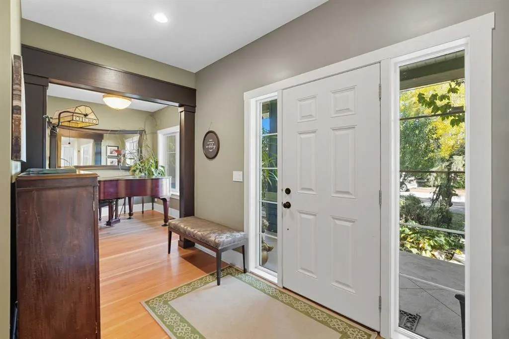 602 Macleod Trail SW
