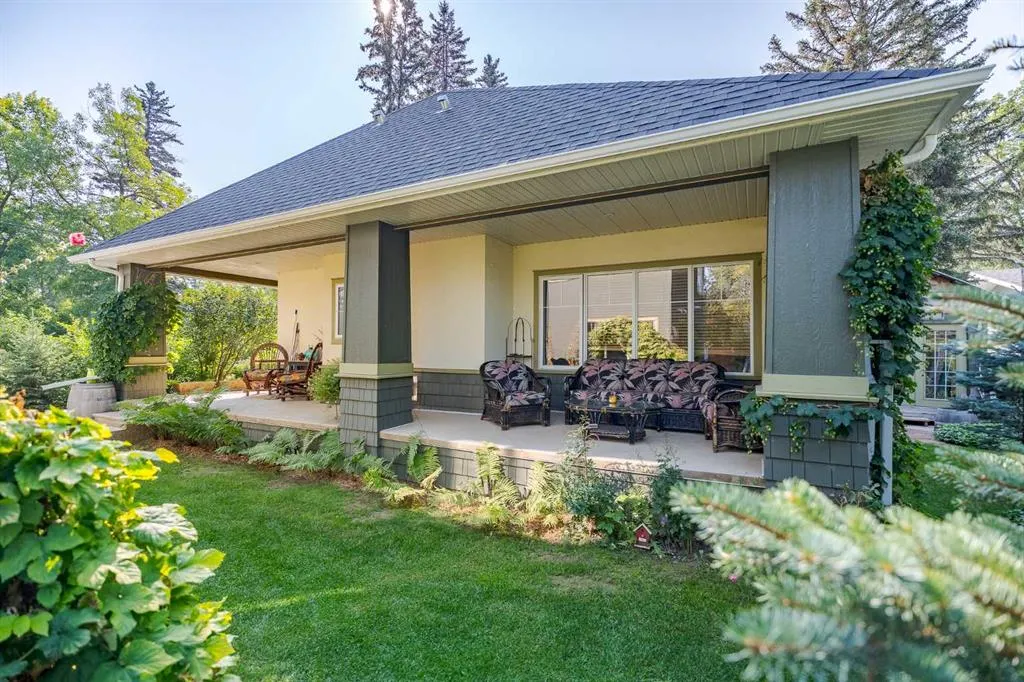 602 Macleod Trail SW