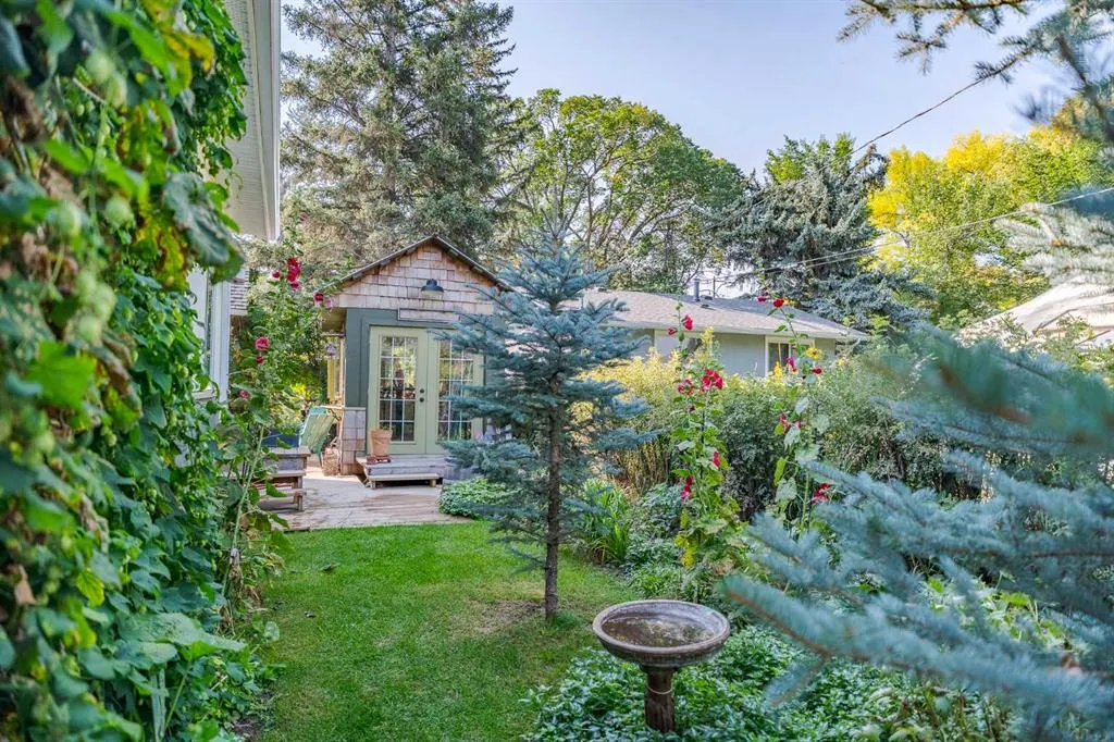 602 Macleod Trail SW