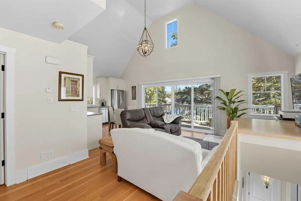 602 Macleod Trail SW