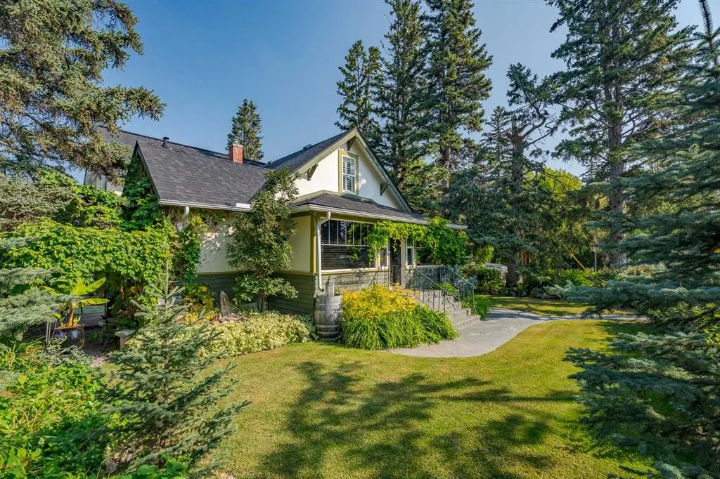 602 Macleod Trail SW