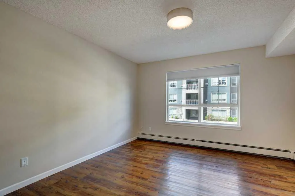 30 Richard Court SW, #233