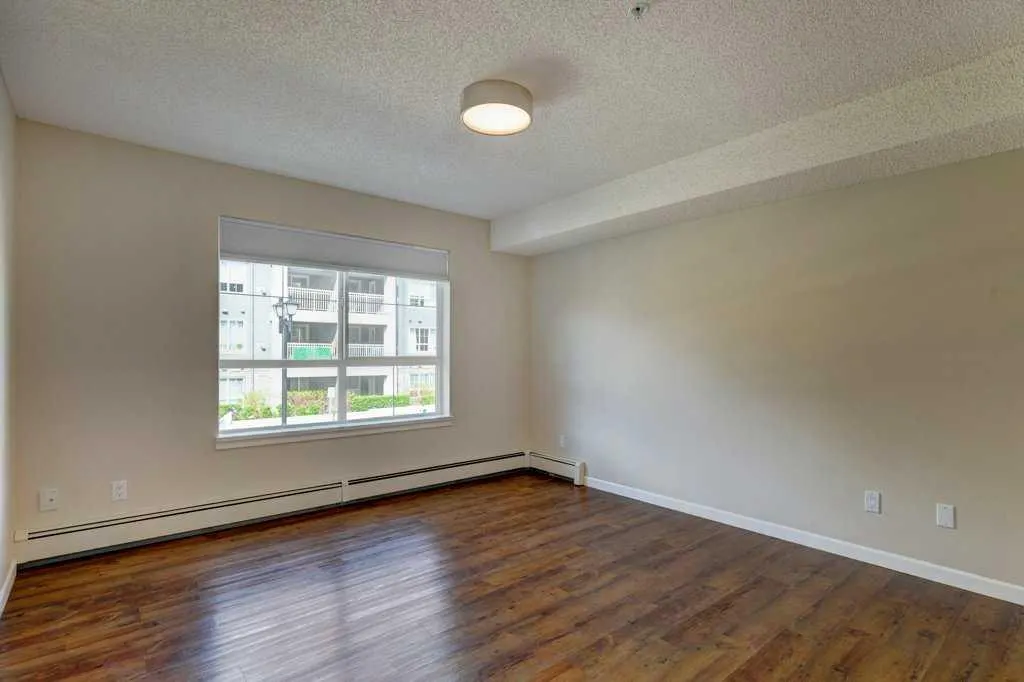 30 Richard Court SW, #233