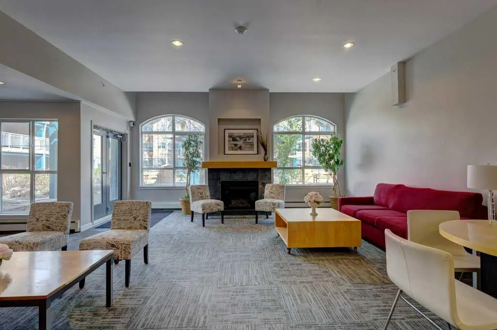 30 Richard Court SW, #233