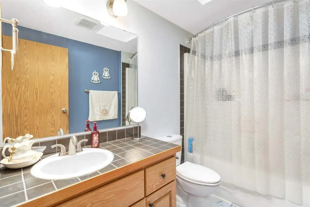 5241 Township Road 325A, #220