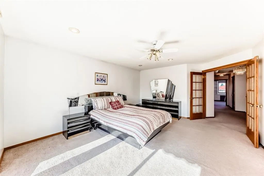 17 Santana Manor NW
