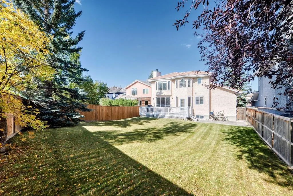 17 Santana Manor NW