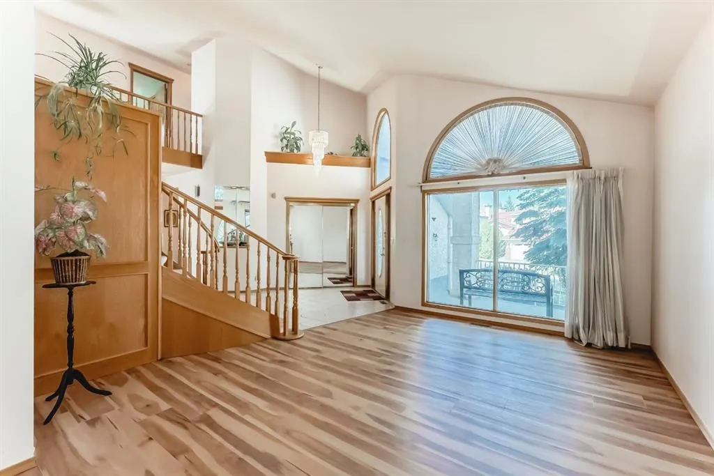 17 Santana Manor NW