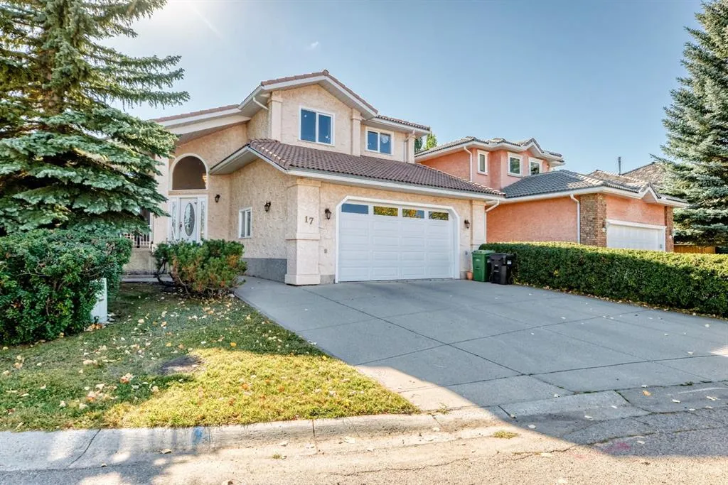 17 Santana Manor NW