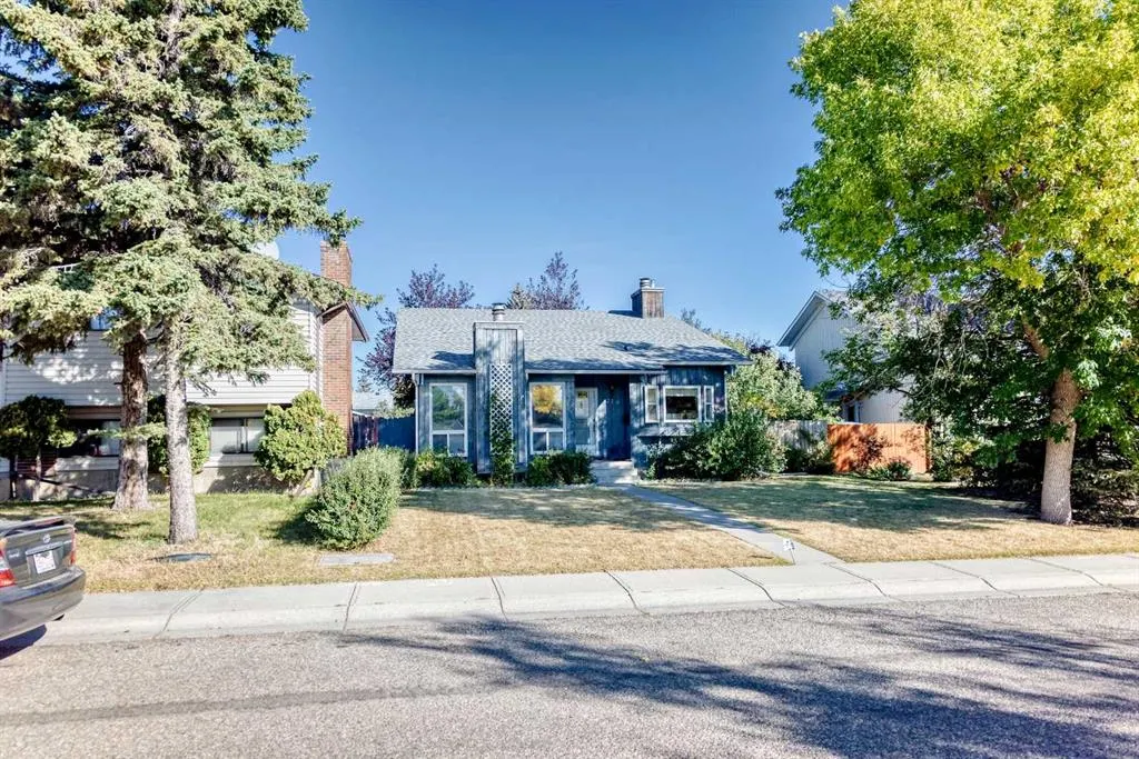 219 Templeview Place NE