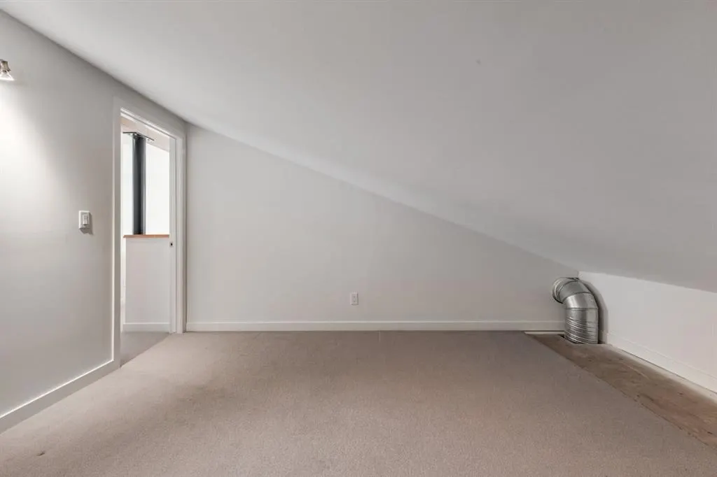 2 Deibert Close SW