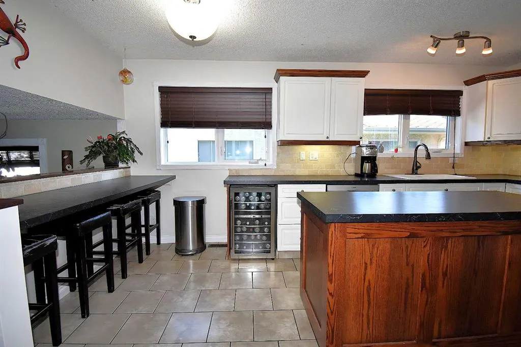 124 Seabolt Crescent