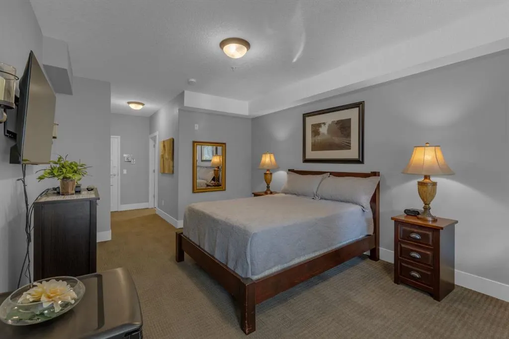 77 George Fox Trail, #113