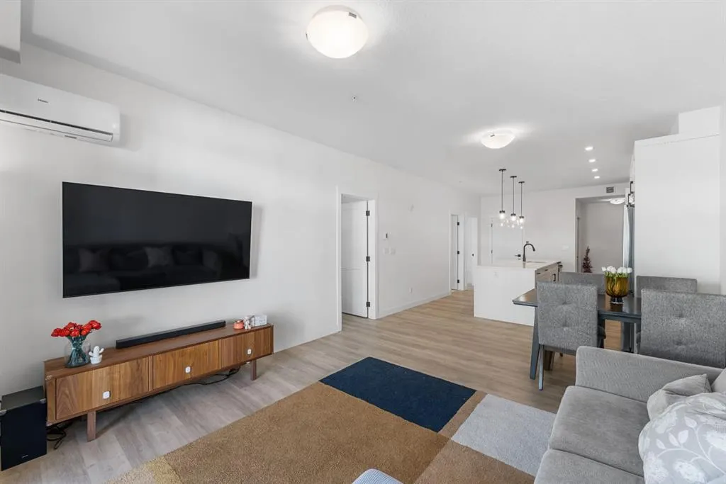 40 Sage Hill Walk NW, #316