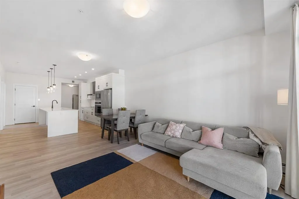 40 Sage Hill Walk NW, #316