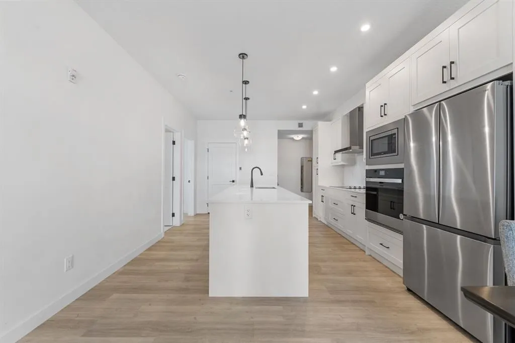 40 Sage Hill Walk NW, #316