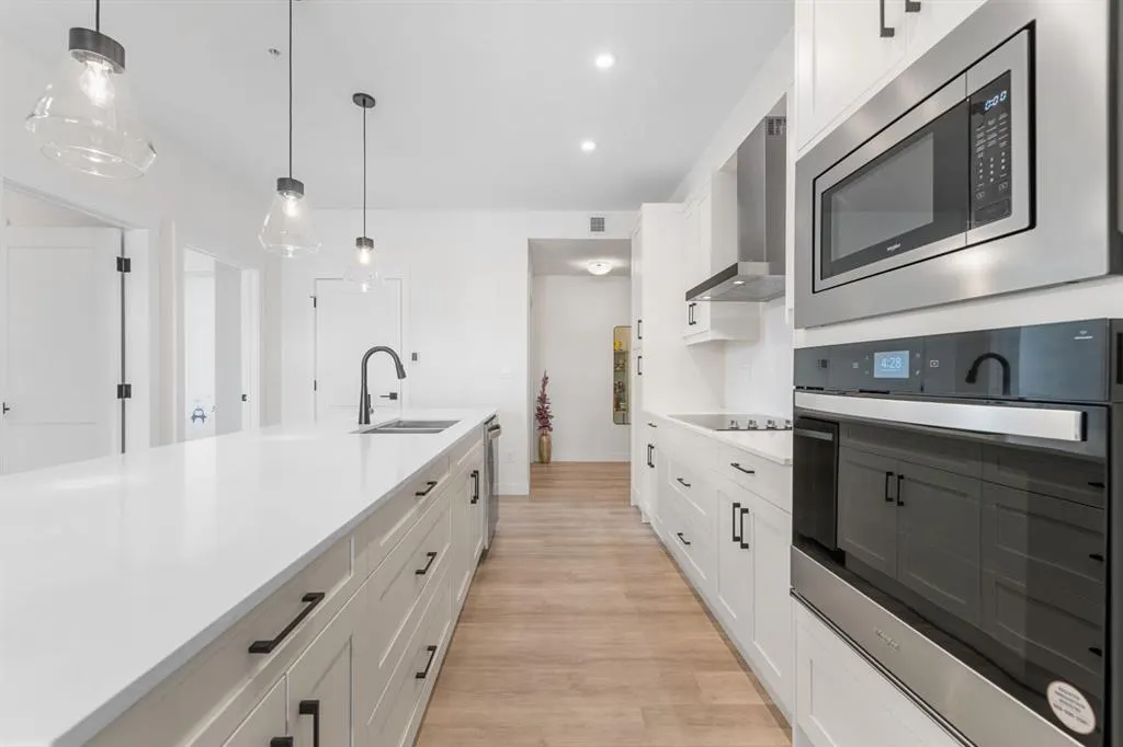 40 Sage Hill Walk NW, #316