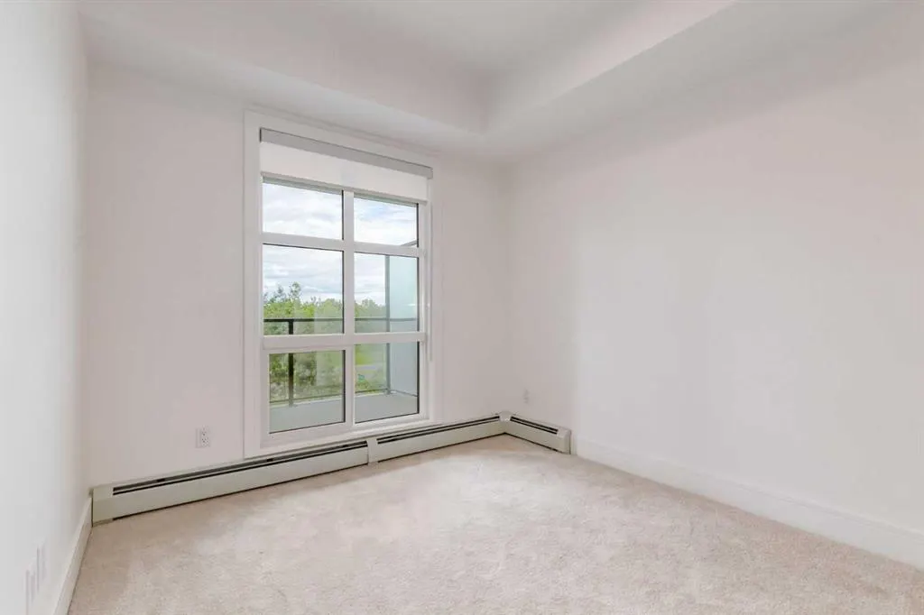 330 Dieppe Drive SW, #406