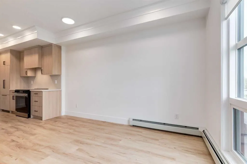 330 Dieppe Drive SW, #406