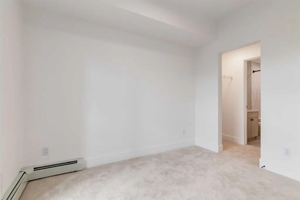 330 Dieppe Drive SW, #406