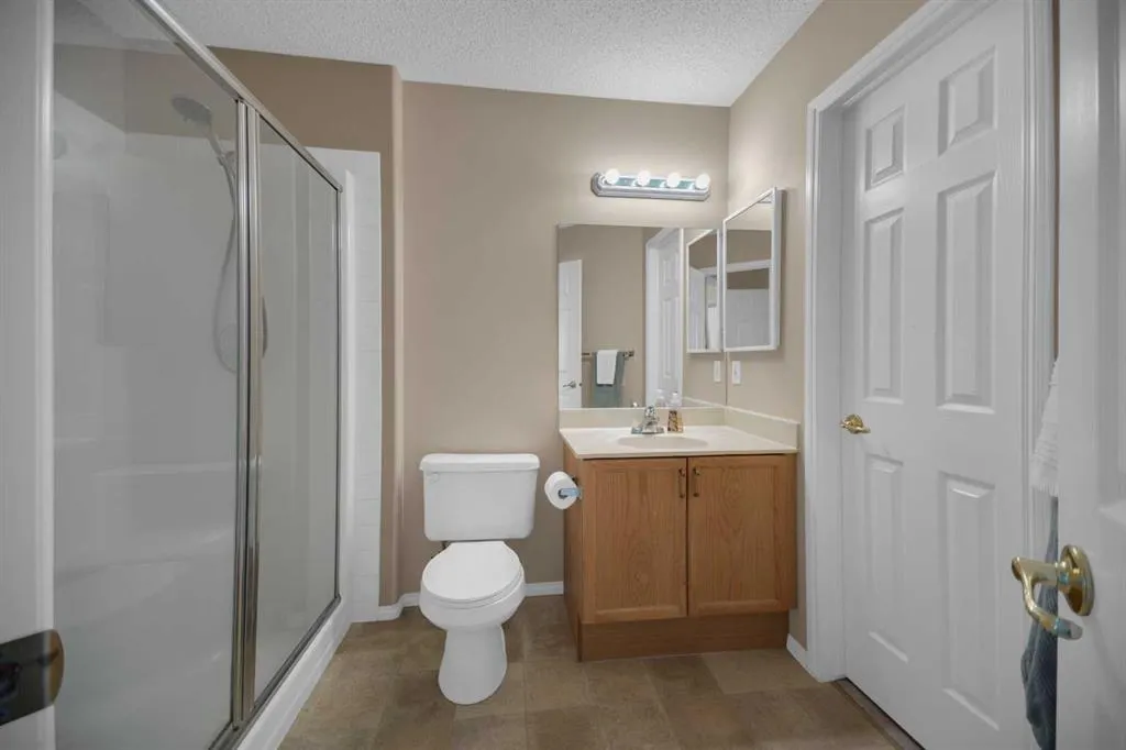 154 Bridlewood Court SW