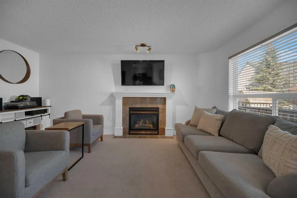 154 Bridlewood Court SW
