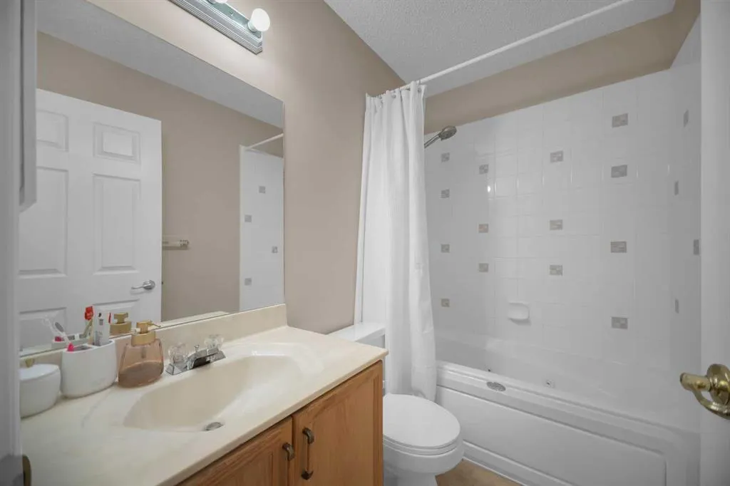 154 Bridlewood Court SW