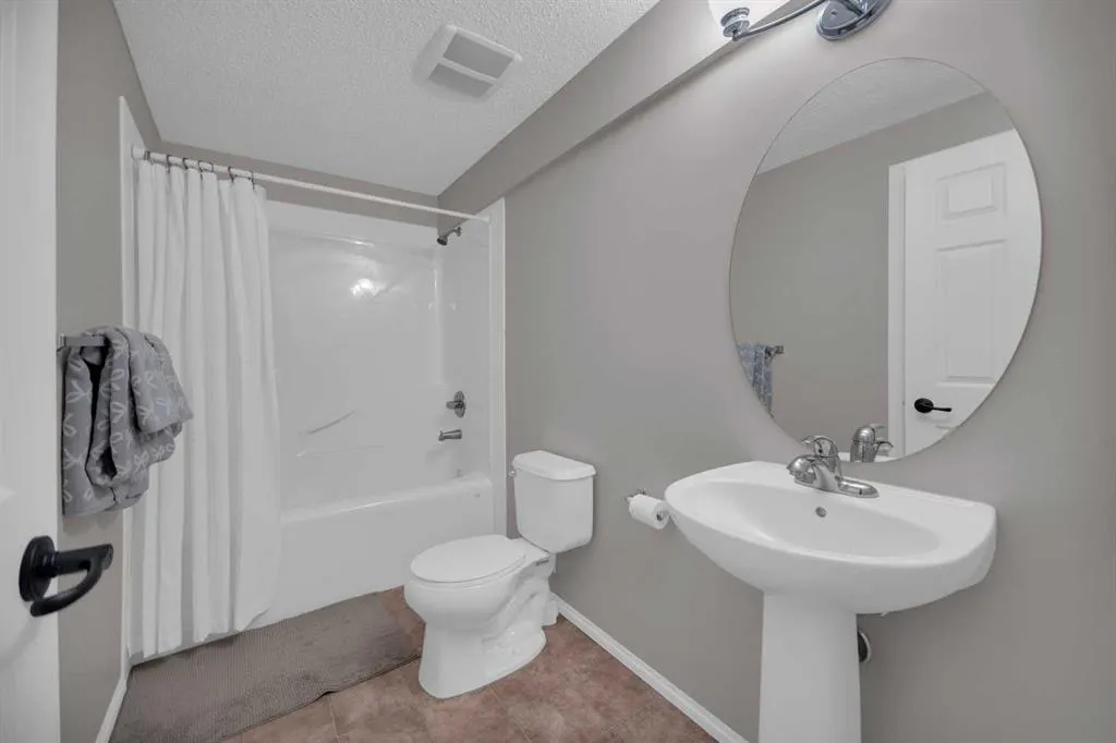 154 Bridlewood Court SW