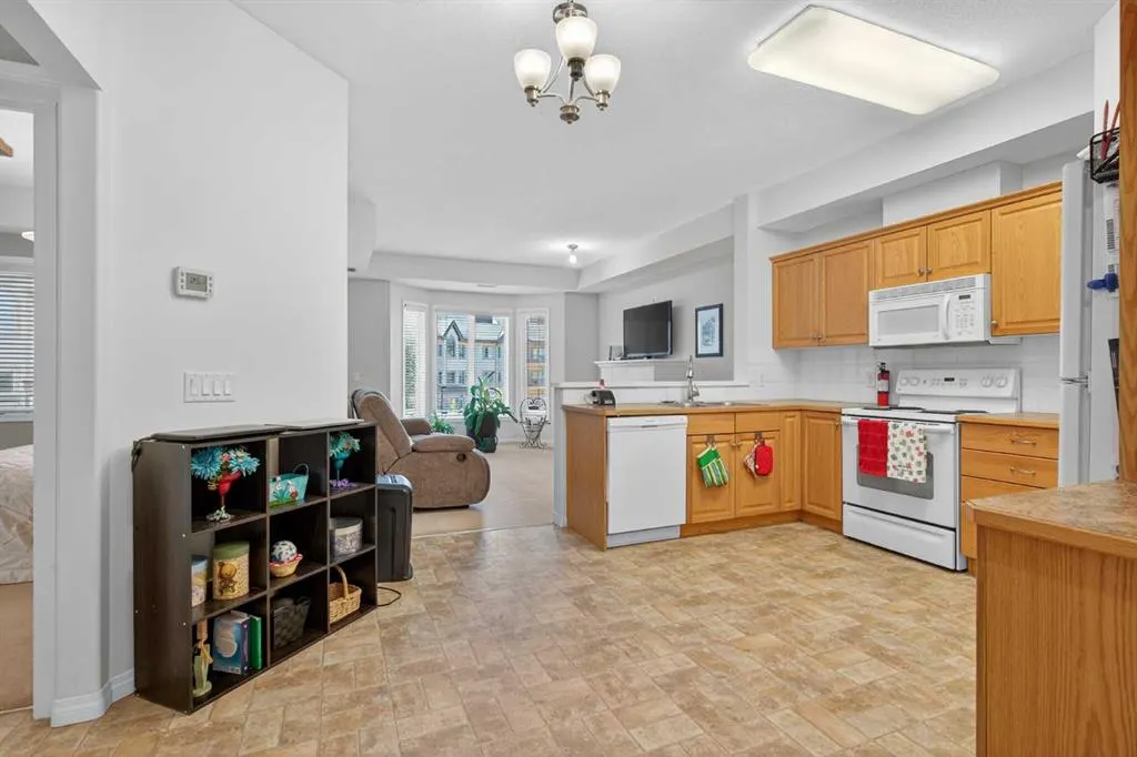 15 Everstone Drive SW, #446