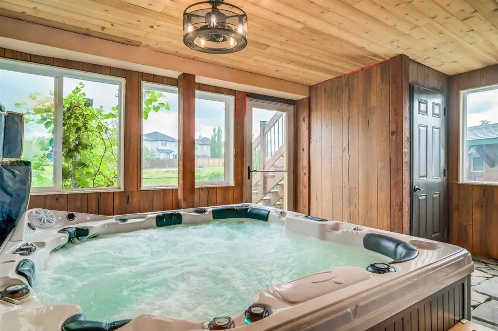 18 Cimarron Grove Bay