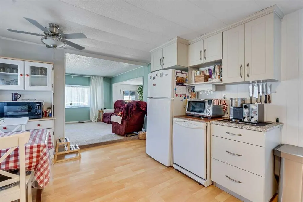 134 Village Way, #8