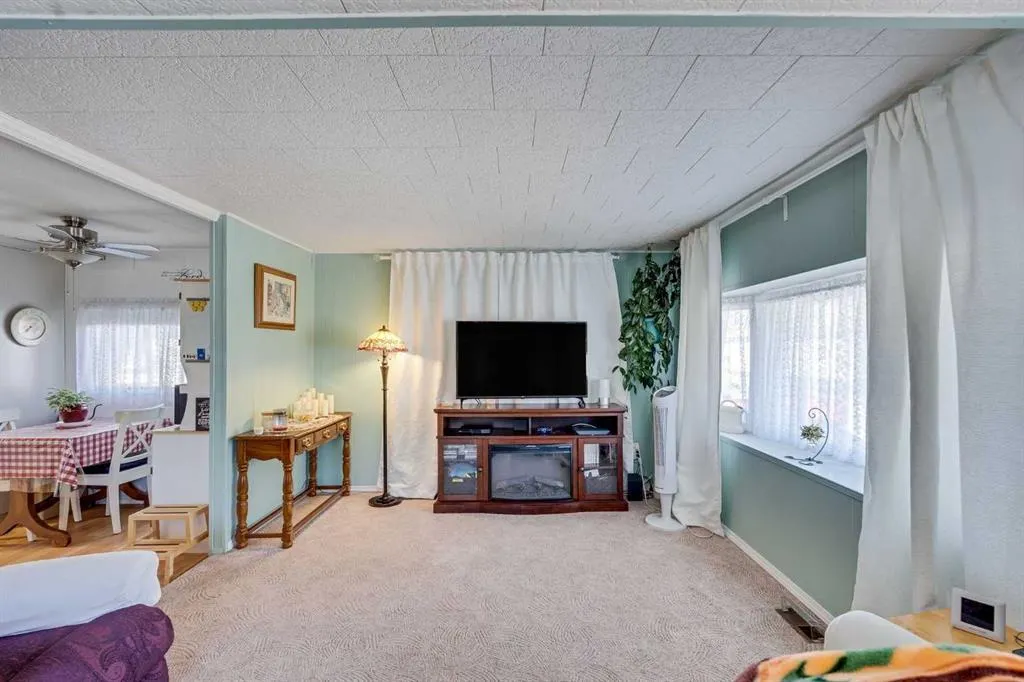 134 Village Way, #8