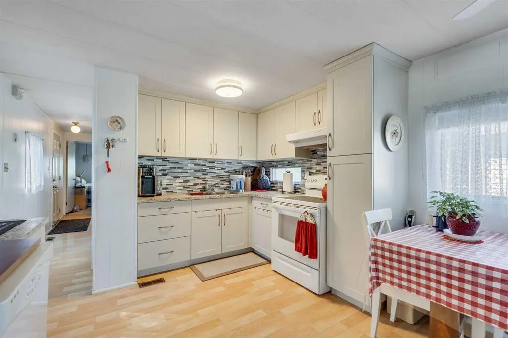134 Village Way, #8