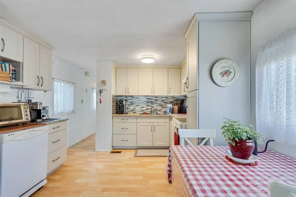 134 Village Way, #8