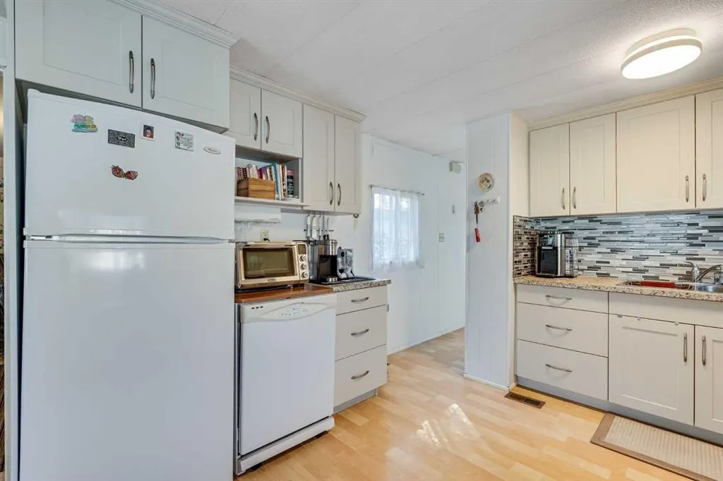 134 Village Way, #8