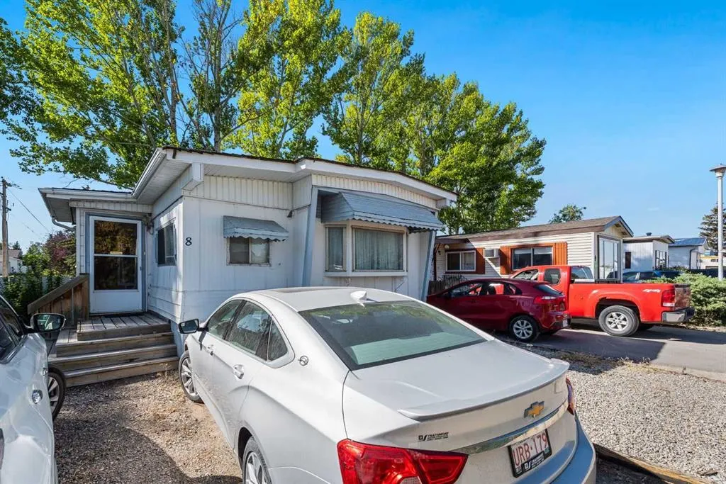 134 Village Way, #8